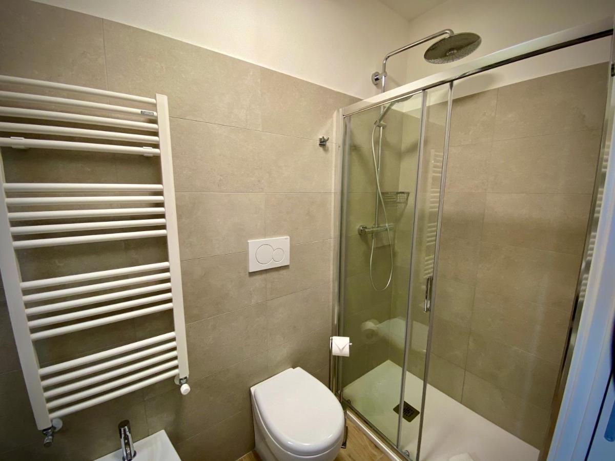 Five Flowers Guest House ترييستي المظهر الخارجي الصورة