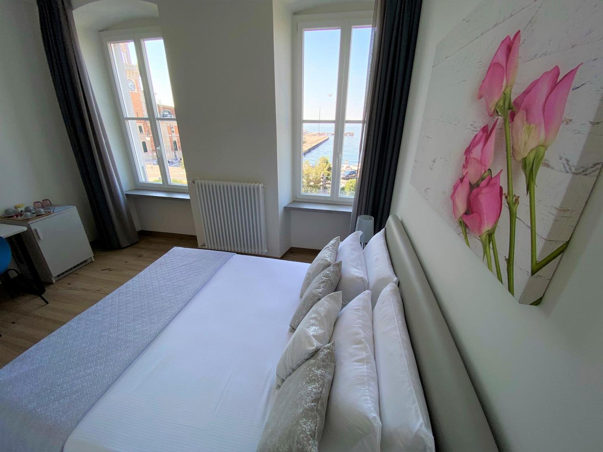 Five Flowers Guest House ترييستي المظهر الخارجي الصورة