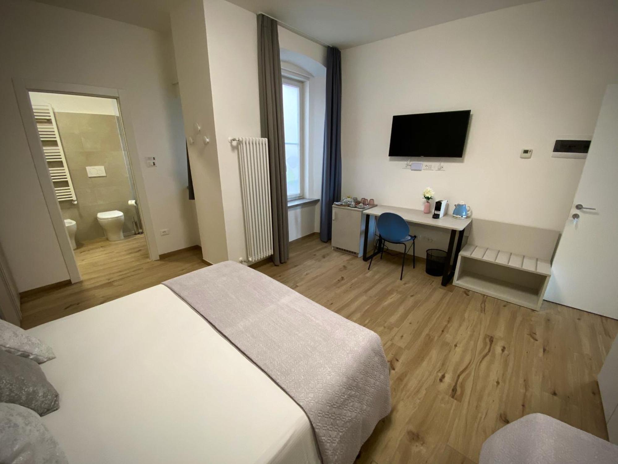 Five Flowers Guest House ترييستي المظهر الخارجي الصورة